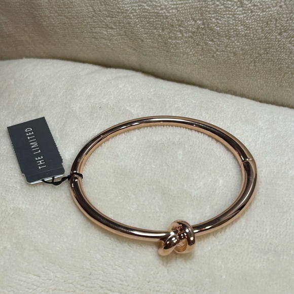 The Limited very sharp rose gold knot hinged bracelet  New with tags - Picture 2 of 5